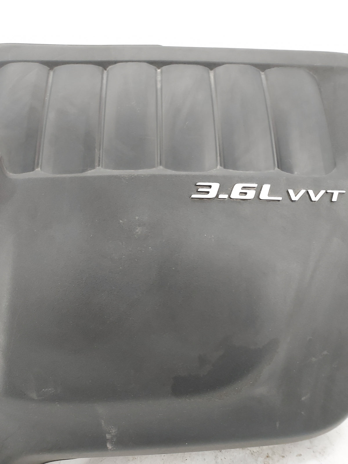 2012 Chrysler 200 Engine Cover 1496981 - Oemusedautoparts1.com