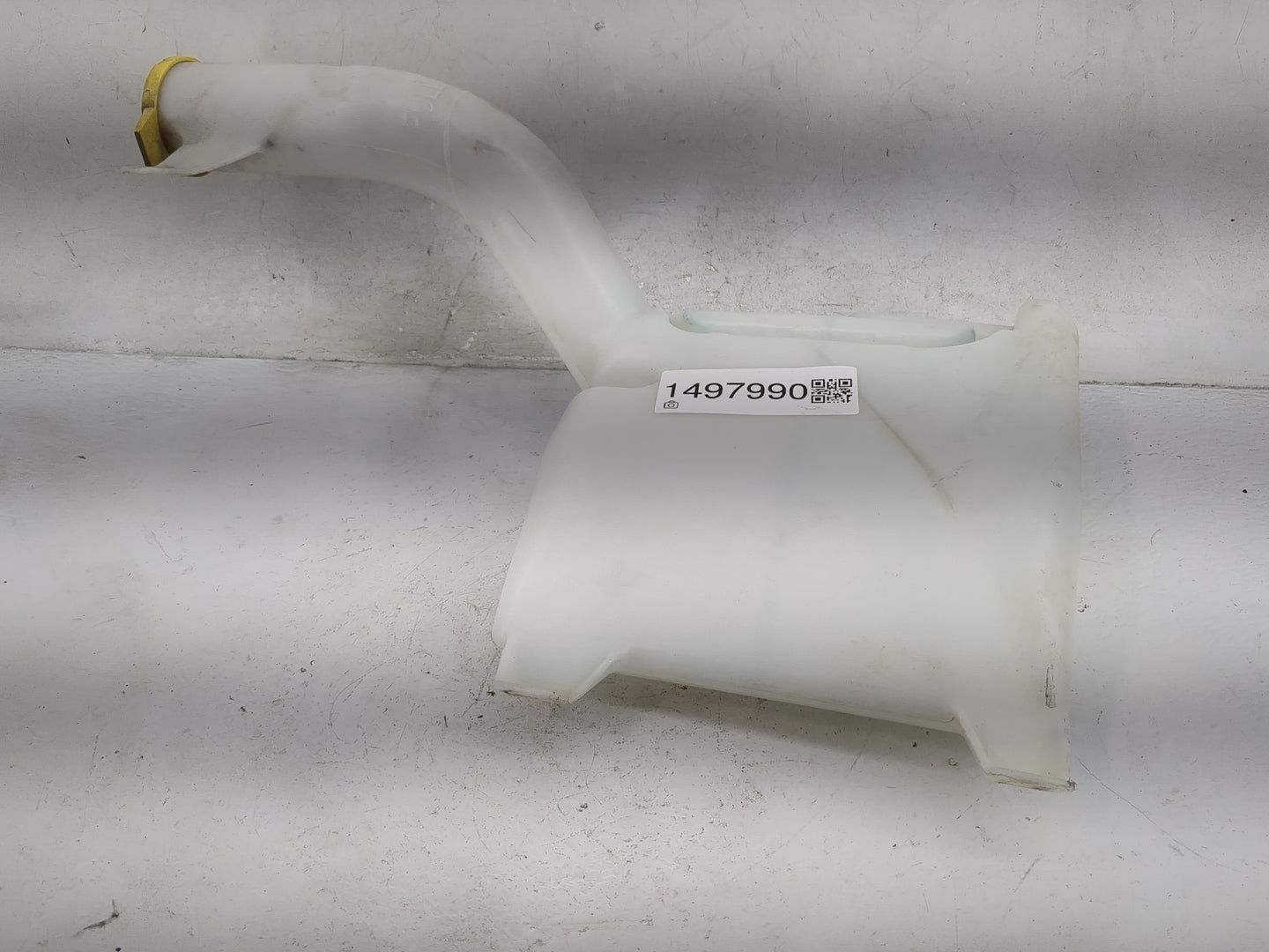 2011-2014 Chrysler 200 Windshield Washer Fluid Reservoir Bottle Oem 1497990 - Oemusedautoparts1.com