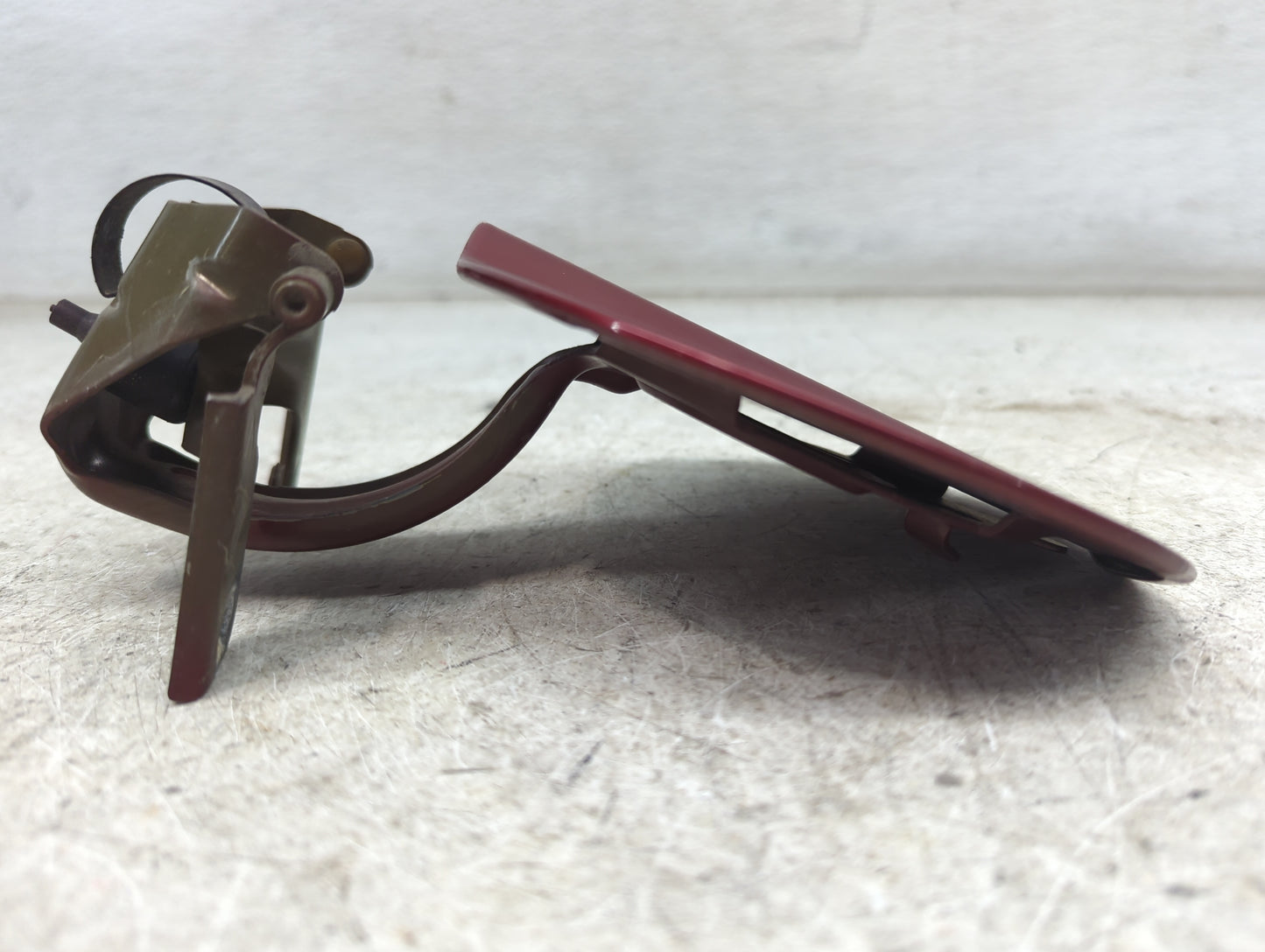 2012 Chrysler 200 Fuel Tank Door Lid Gas Tank Deep Cherry Red - Oemusedautoparts1.com