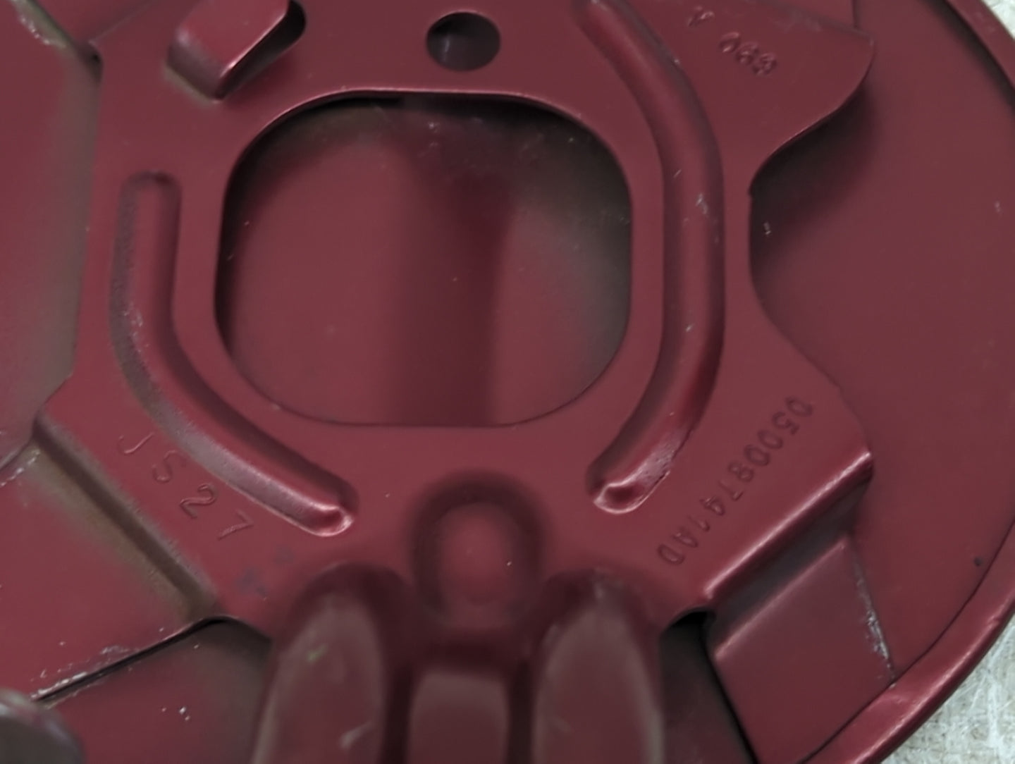 2012 Chrysler 200 Fuel Tank Door Lid Gas Tank Deep Cherry Red - Oemusedautoparts1.com