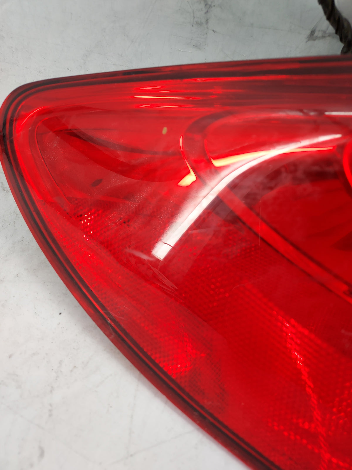 2011-2014 Chrysler 200 Tail Light Assembly Driver Left OEM P/N:05182525AE Fits Fits 2011 2012 2013 2014 OEM Used Auto Parts 