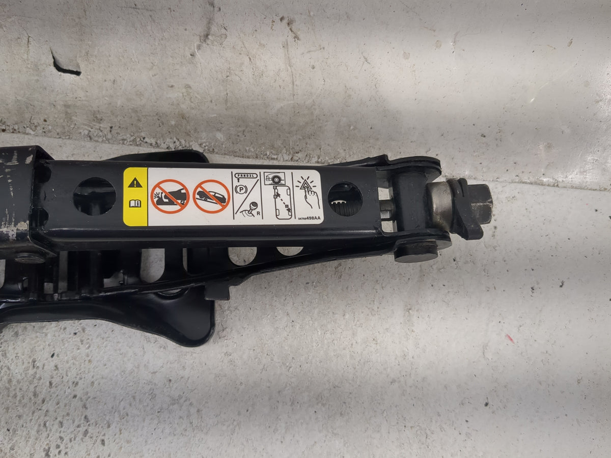 2012 Chrysler 200 Spare Scissor Car Jack 1500095 - Oemusedautoparts1.com
