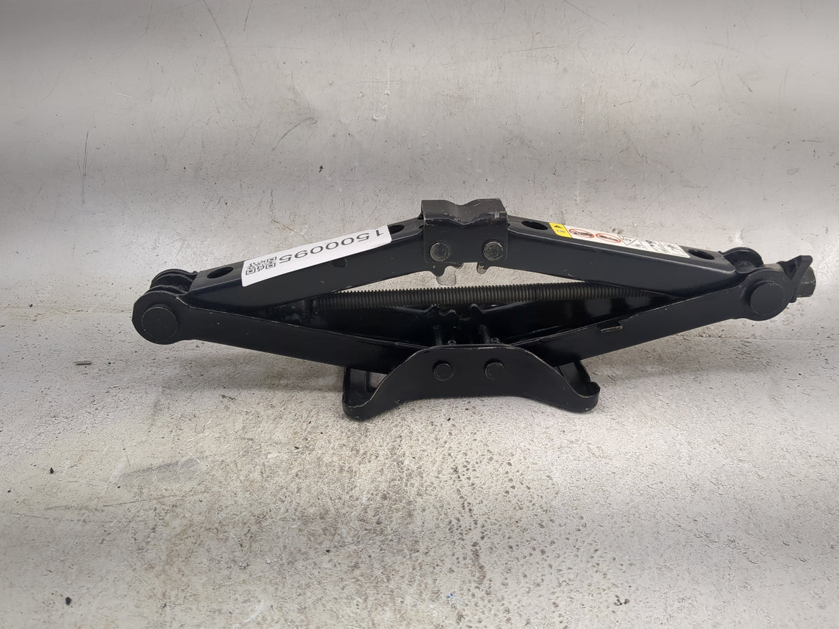 2012 Chrysler 200 Spare Scissor Car Jack 1500095 - Oemusedautoparts1.com
