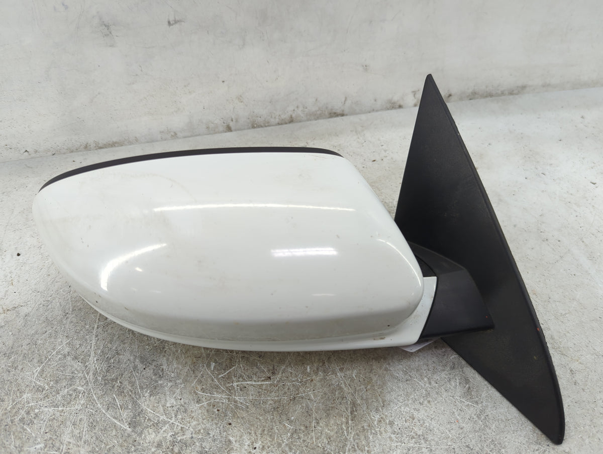 2011-2014 Chrysler 200 Passenger Side View Mirror - Right Door Mirror OEM Used - Oemusedautoparts1.com