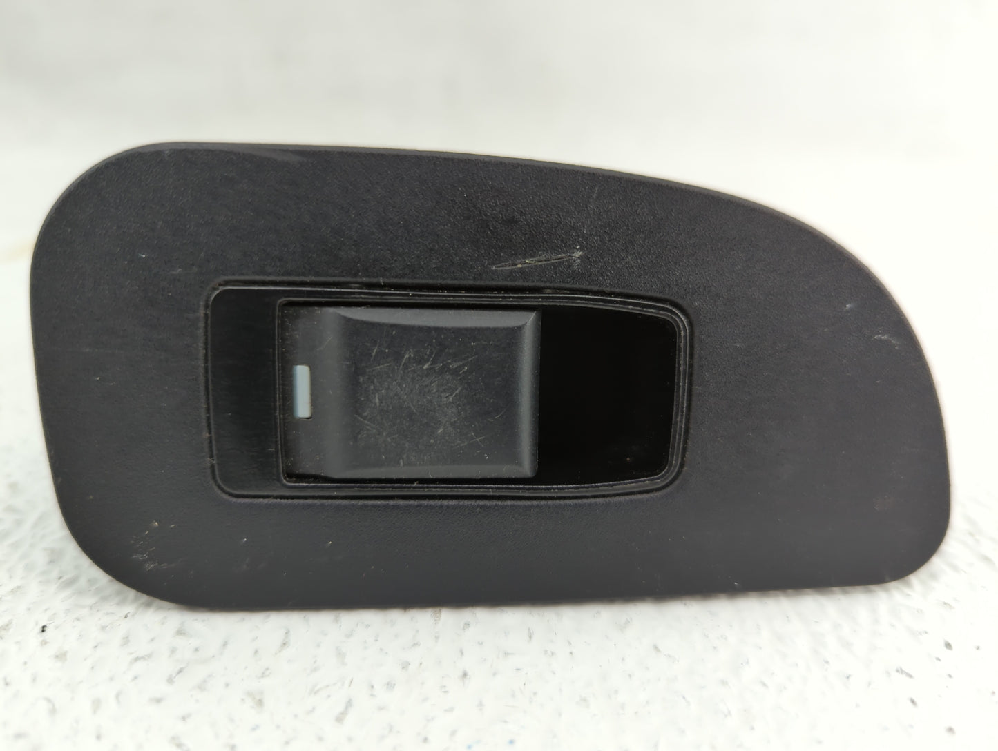 2011-2014 Chrysler 200 Passenger Right Rear Power Window Switch 1118219x - Oemusedautoparts1.com
