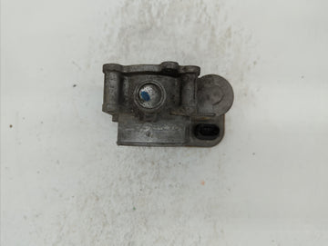 2011-2014 Chrysler 200 Throttle Body P/N:68366012AA 04891735AD Fits Fits 2007 2008 2009 2010 2011 2012 2013 2014 2015 2016 2017 OEM Used Auto Parts