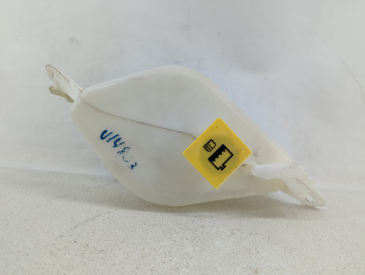 2011-2014 Chrysler 200 Radiator Coolant Overflow Expansion Tank Bottle - Oemusedautoparts1.com