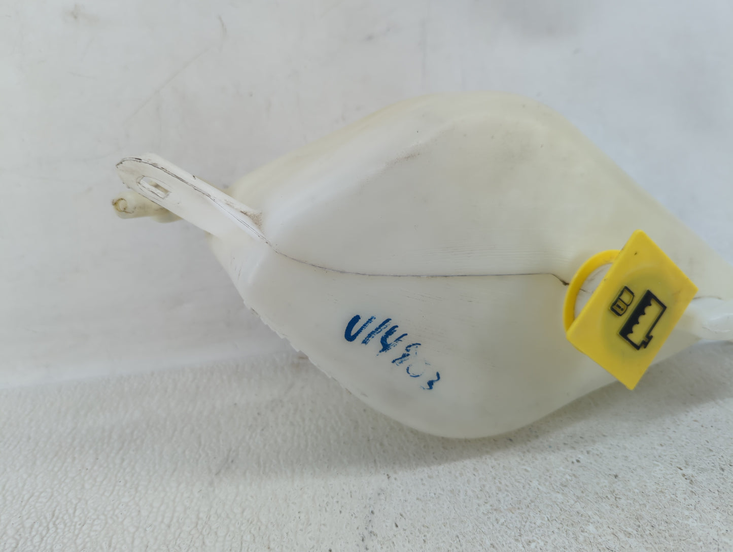 2011-2014 Chrysler 200 Radiator Coolant Overflow Expansion Tank Bottle - Oemusedautoparts1.com