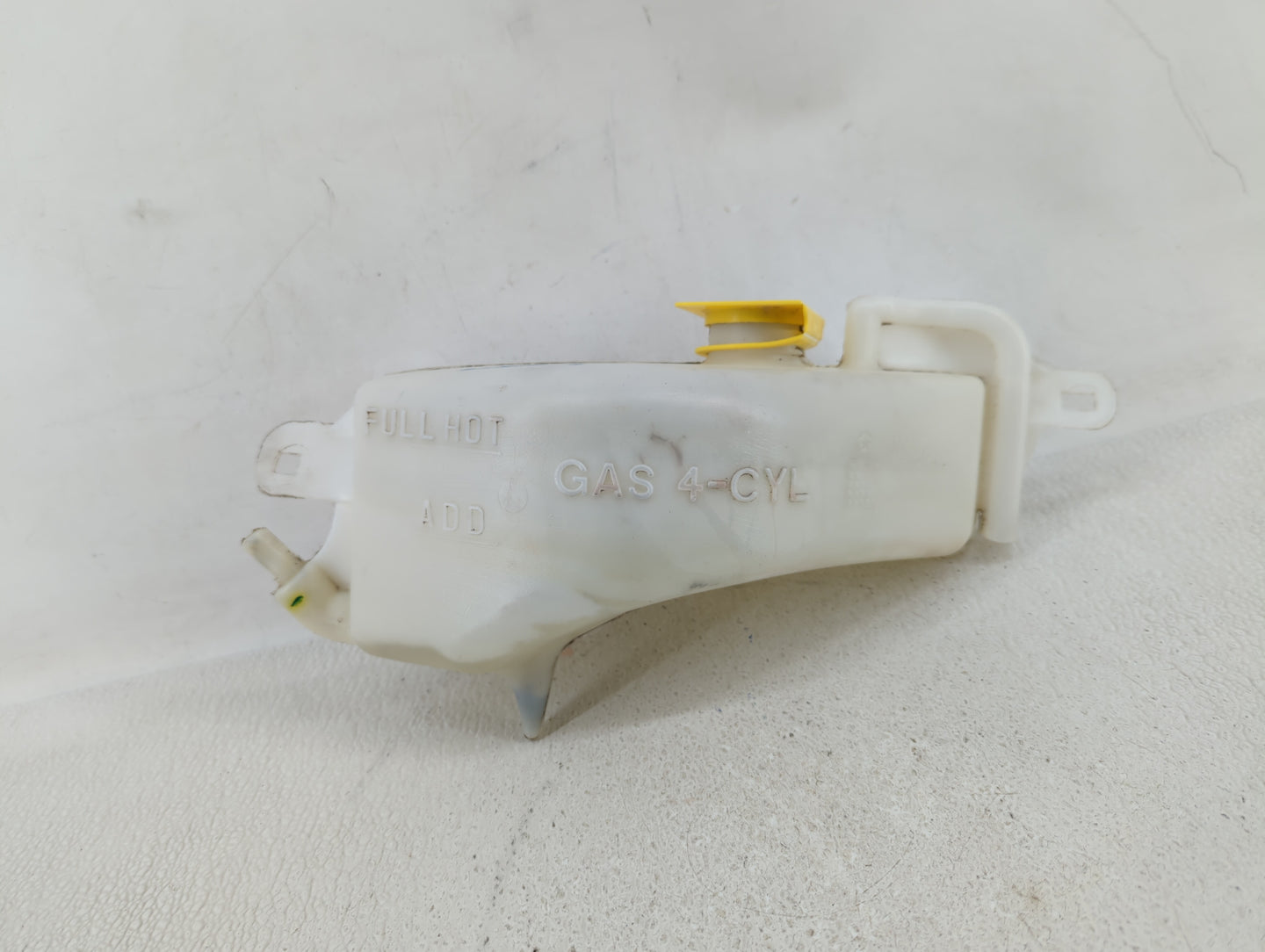 2011-2014 Chrysler 200 Radiator Coolant Overflow Expansion Tank Bottle - Oemusedautoparts1.com