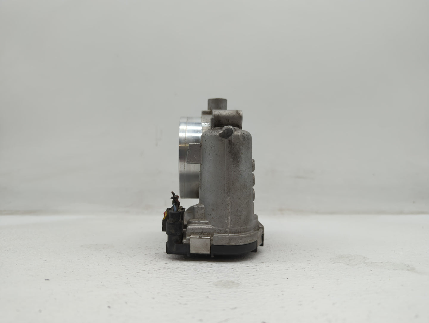 2011-2017 Chrysler 200 Throttle Body P/N:05184349AC Fits Fits 2011 2012 2013 2014 2015 2016 2017 2018 2019 OEM Used Auto Par