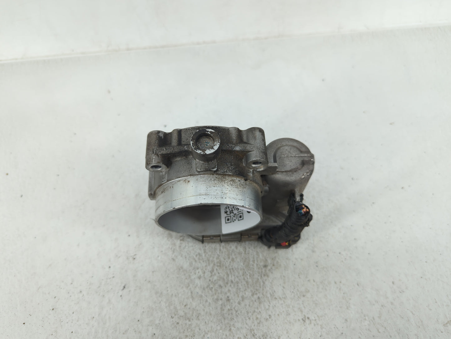 2011-2017 Chrysler 200 Throttle Body P/N:05184349AE 05184349AC Fits OEM Used Auto Parts - Oemusedautoparts1.com