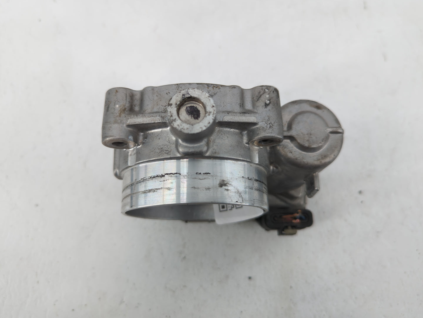 2011-2017 Chrysler 200 Throttle Body P/N:05184349AE 05184349AC Fits OEM Used Auto Parts - Oemusedautoparts1.com