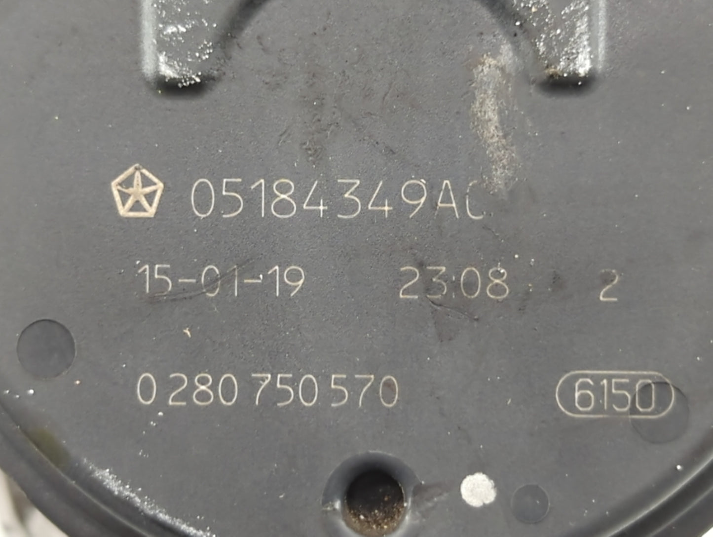 2011-2017 Chrysler 200 Throttle Body P/N:05184349AE 05184349AC Fits OEM Used Auto Parts - Oemusedautoparts1.com