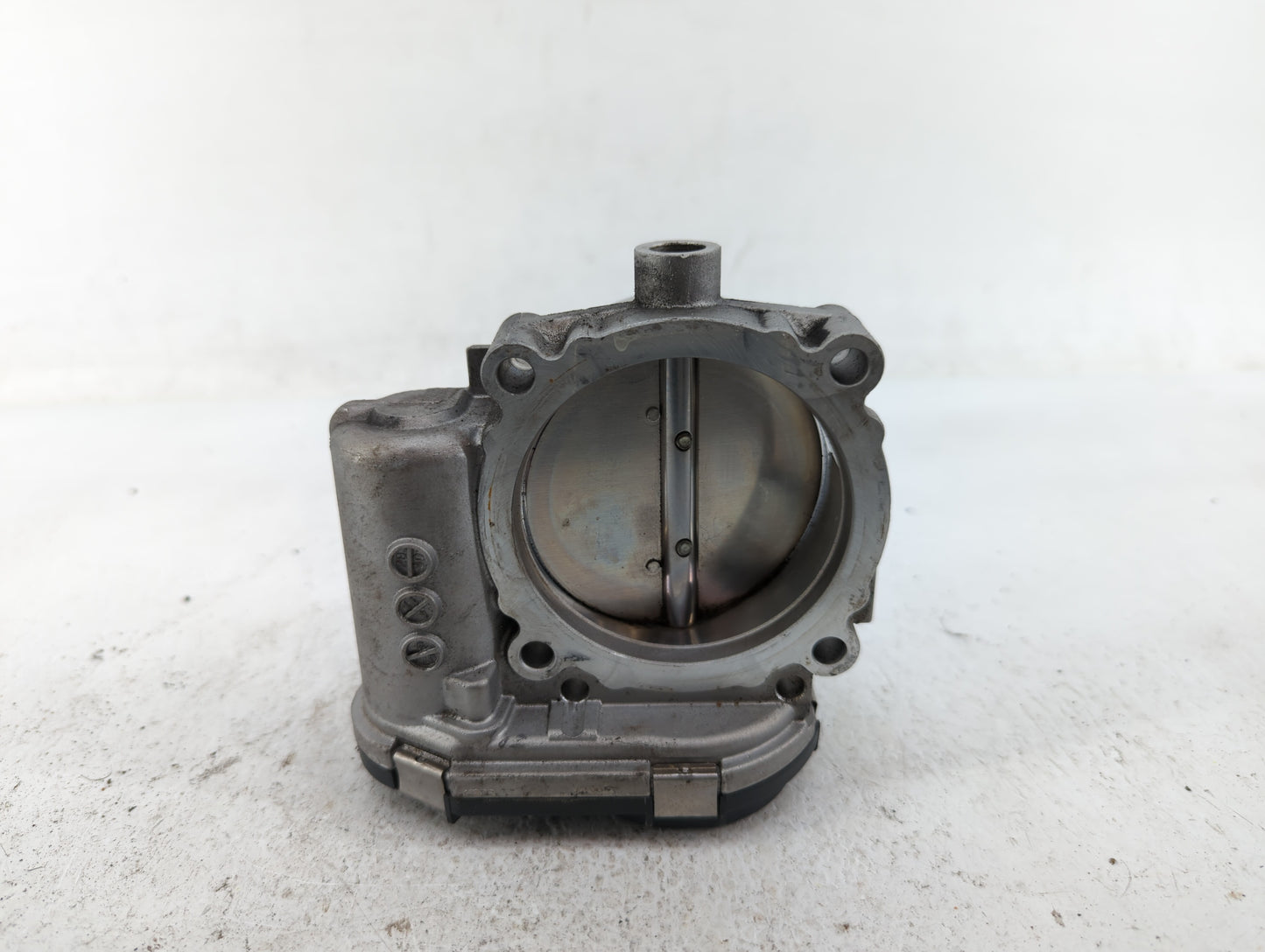 2011-2017 Chrysler 200 Throttle Body P/N:05184349AE 05184349AC Fits OEM Used Auto Parts - Oemusedautoparts1.com