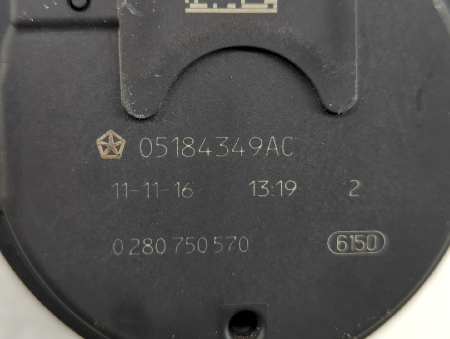 2011-2017 Chrysler 200 Throttle Body P/N:05184349AE 05184349AC Fits OEM Used Auto Parts - Oemusedautoparts1.com