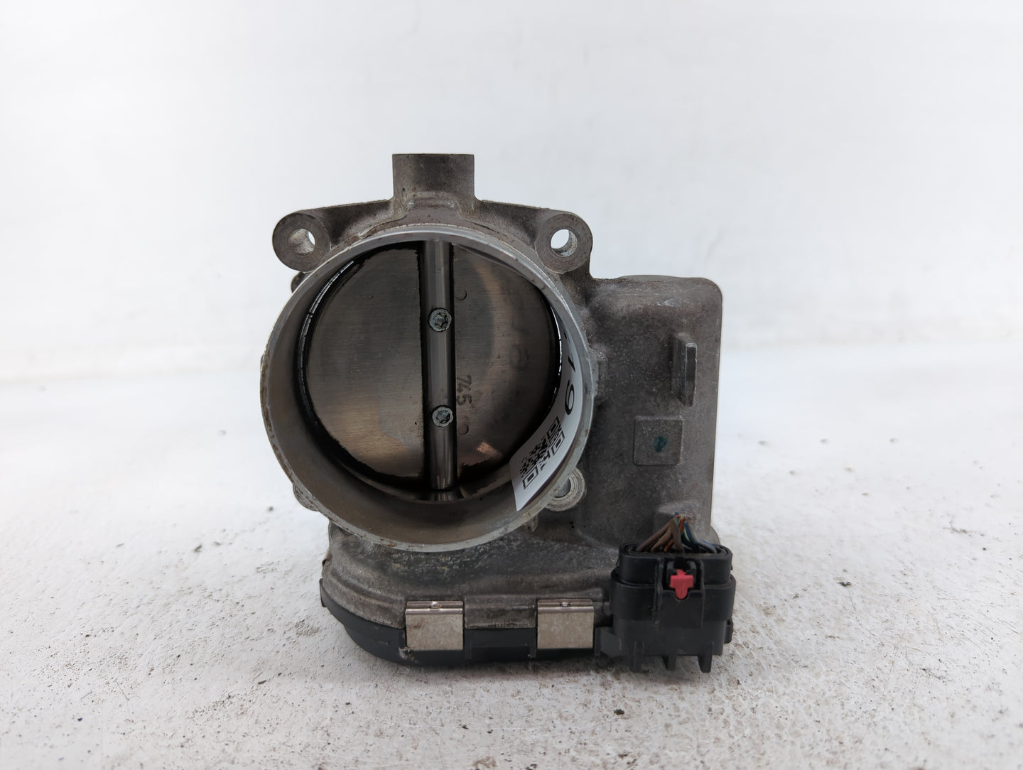 2011-2017 Chrysler 200 Throttle Body P/N:05184349AE 05184349AC Fits OEM Used Auto Parts - Oemusedautoparts1.com