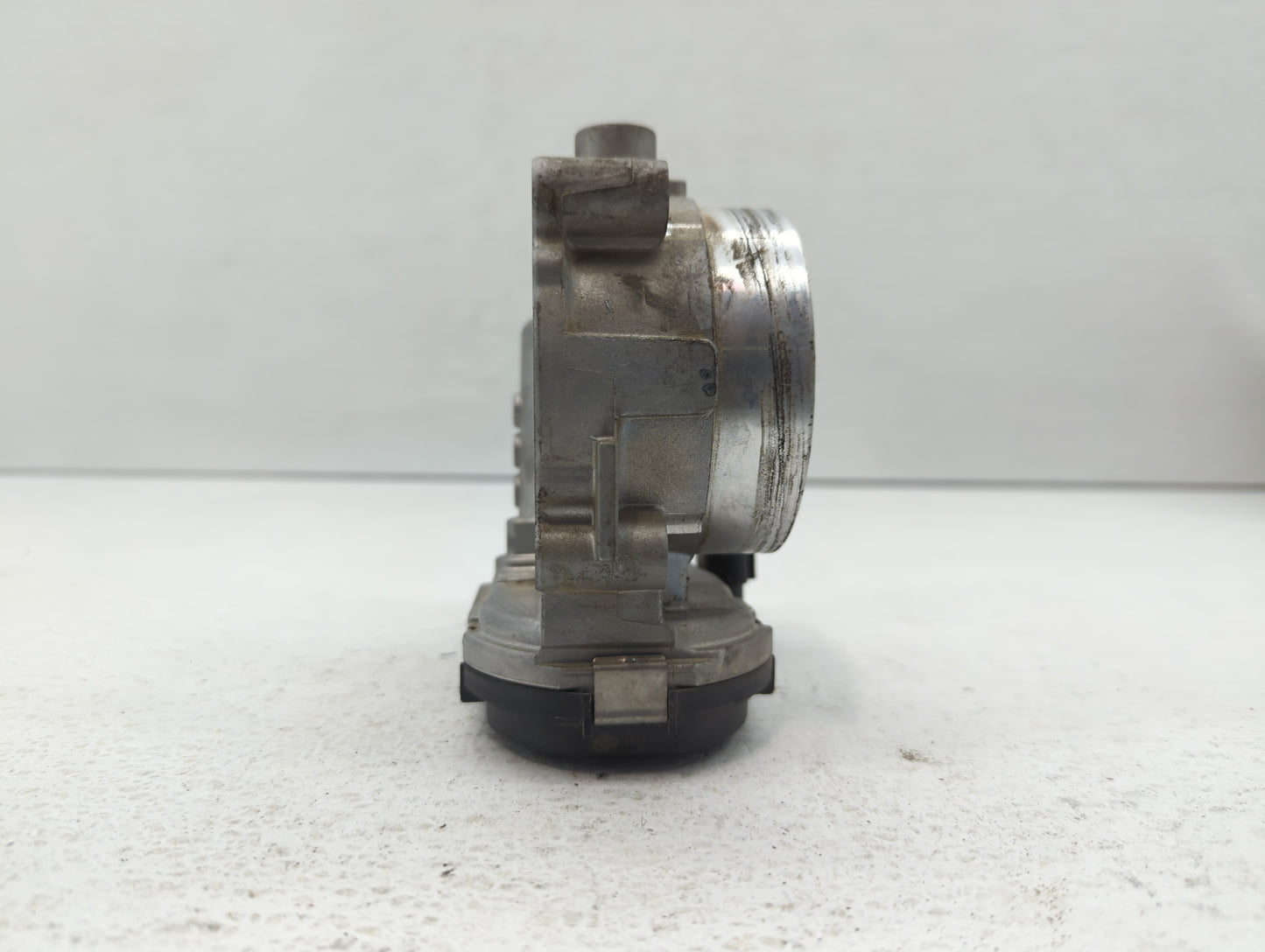 2011-2017 Chrysler 200 Throttle Body P/N:05184349AC Fits Fits 2011 2012 2013 2014 2015 2016 2017 2018 2019 2020 2021 2022 OE