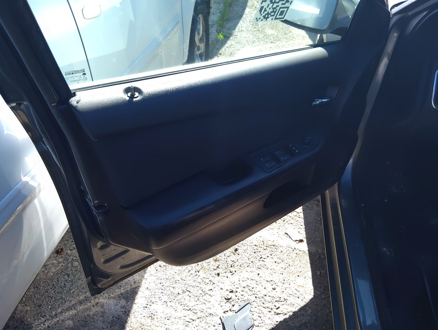 2012 Chrysler 200 Front Left Driver Interior Door Panel Trim 5031885 - Oemusedautoparts1.com