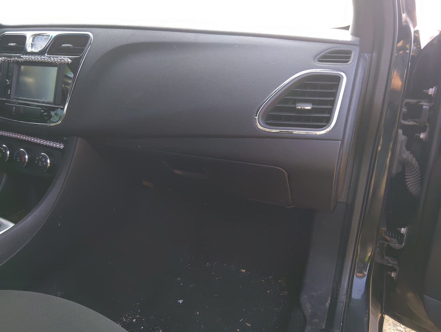 2012 Chrysler 200 Passenger Glove Box Door Storage Compartment 5033976 - Oemusedautoparts1.com