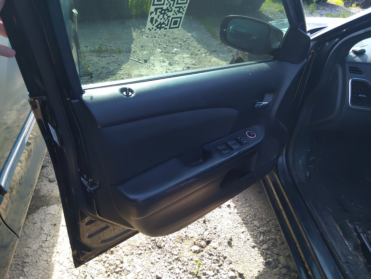 2012 Chrysler 200 Front Left Driver Interior Door Panel Trim 5033989 - Oemusedautoparts1.com