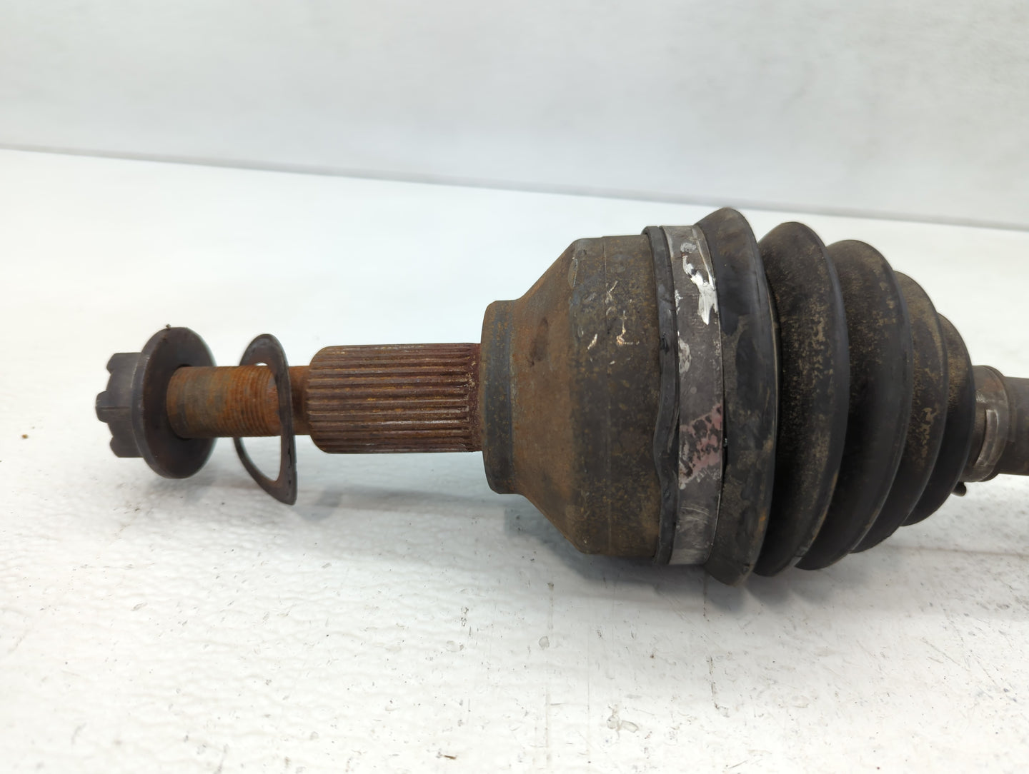 2011-2014 Chrysler 200 Axle Shaft Front Driver Cv C/v - Oemusedautoparts1.com