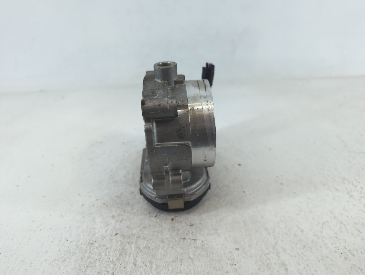 2011-2017 Chrysler 200 Throttle Body P/N:0 280 750 570 05184349AC Fits OEM Used Auto Parts - Oemusedautoparts1.com
