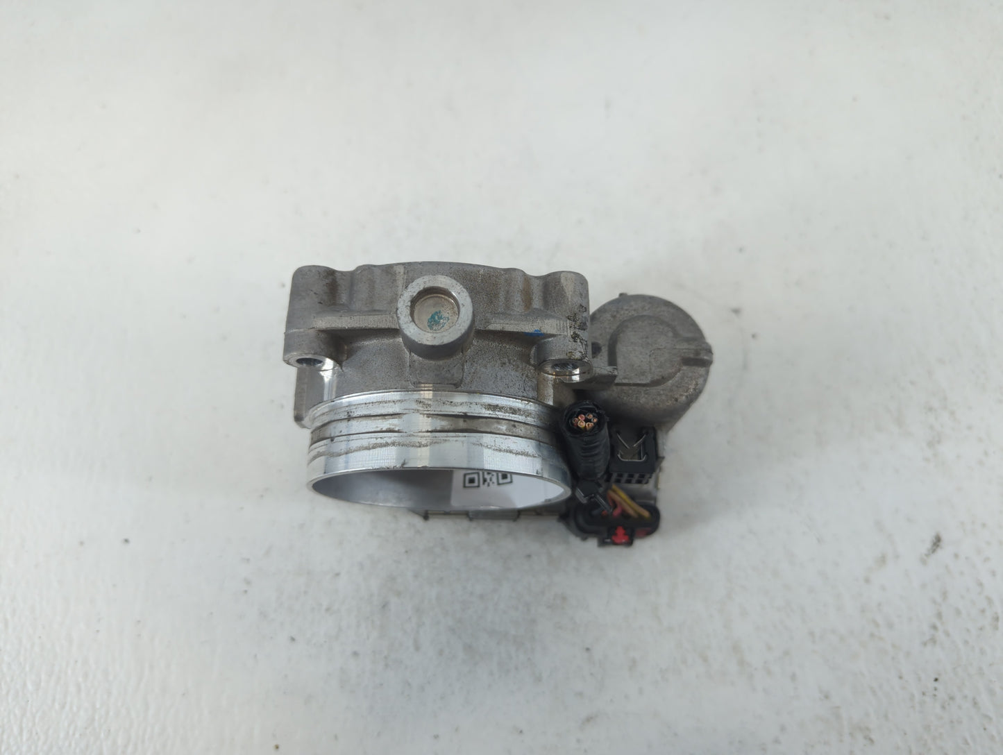 2011-2017 Chrysler 200 Throttle Body P/N:05184349AC 0 280 750 570 Fits OEM Used Auto Parts - Oemusedautoparts1.com