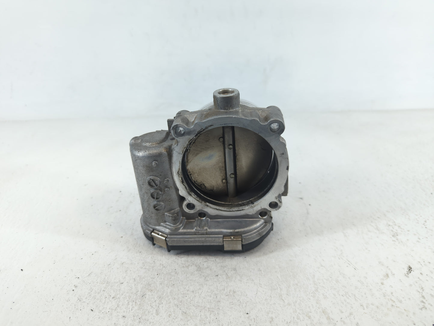 2011-2017 Chrysler 200 Throttle Body P/N:05184349AC 0 280 750 570 Fits OEM Used Auto Parts - Oemusedautoparts1.com