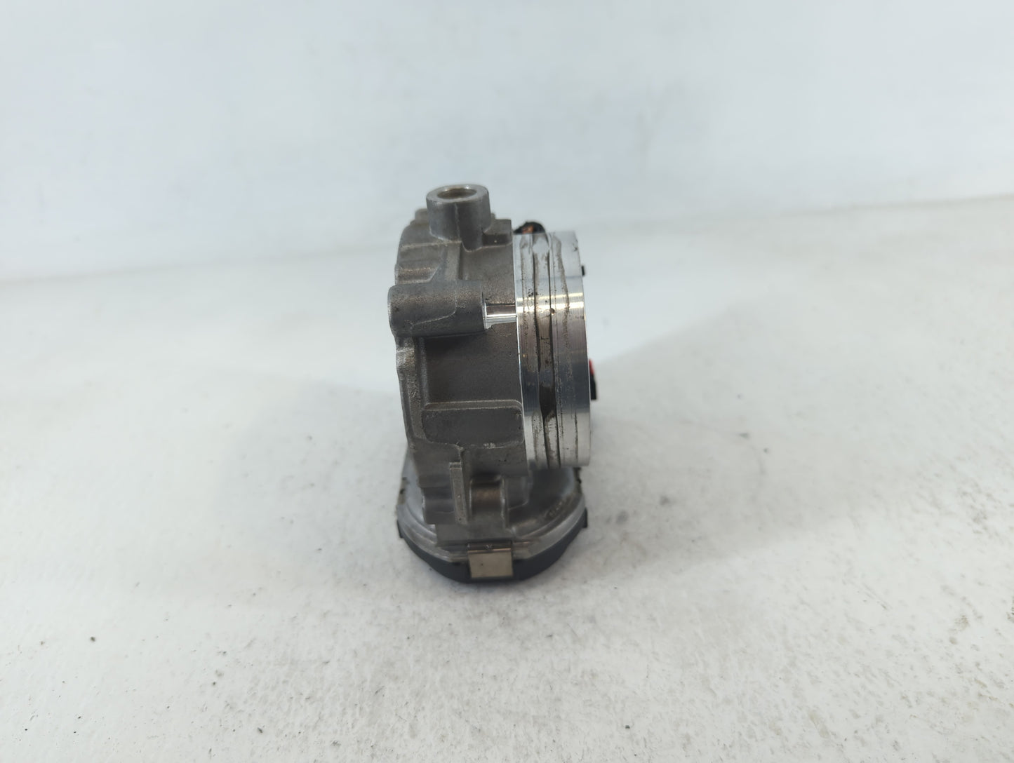 2011-2017 Chrysler 200 Throttle Body P/N:05184349AC 0 280 750 570 Fits OEM Used Auto Parts - Oemusedautoparts1.com