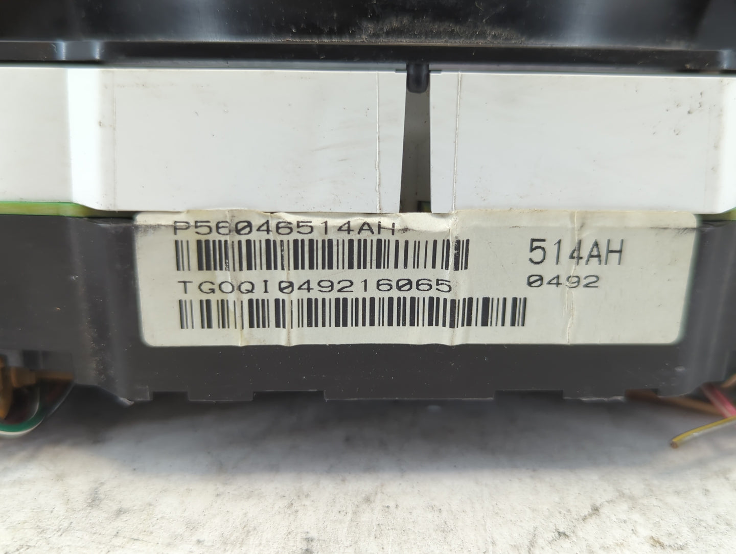 2011-2014 Chrysler 200 Instrument Cluster Speedometer Gauges P/N:P56046514AH Fits Fits 2011 2012 2013 2014 OEM Used Auto Par