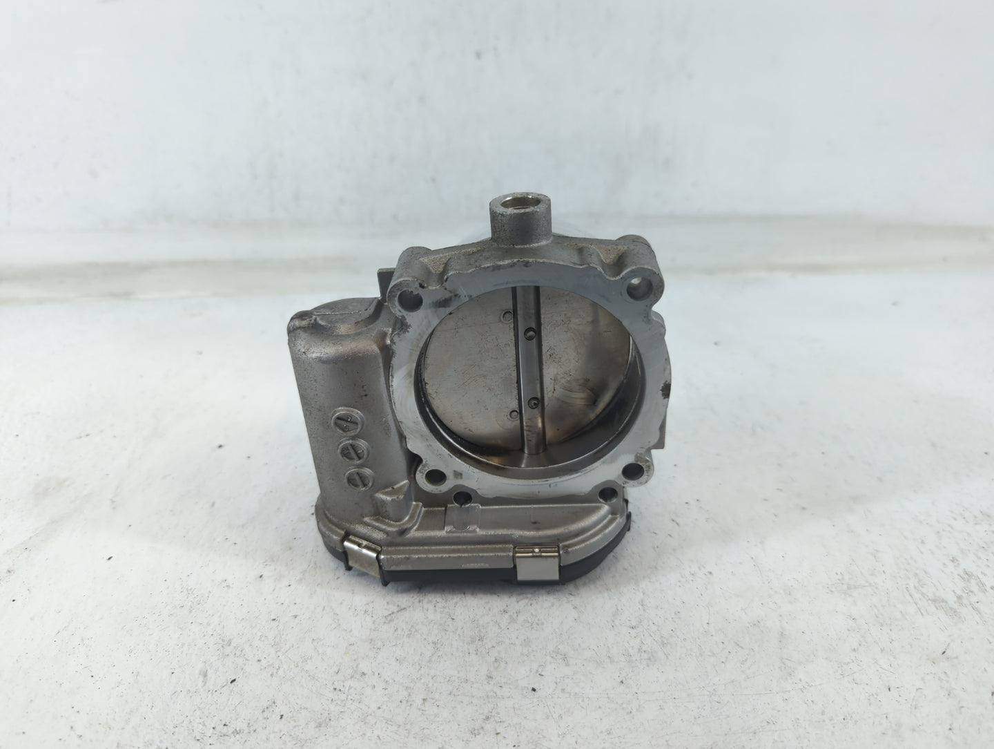 2011-2017 Chrysler 200 Throttle Body P/N:0 280 750 570 05184349AC Fits OEM Used Auto Parts - Oemusedautoparts1.com