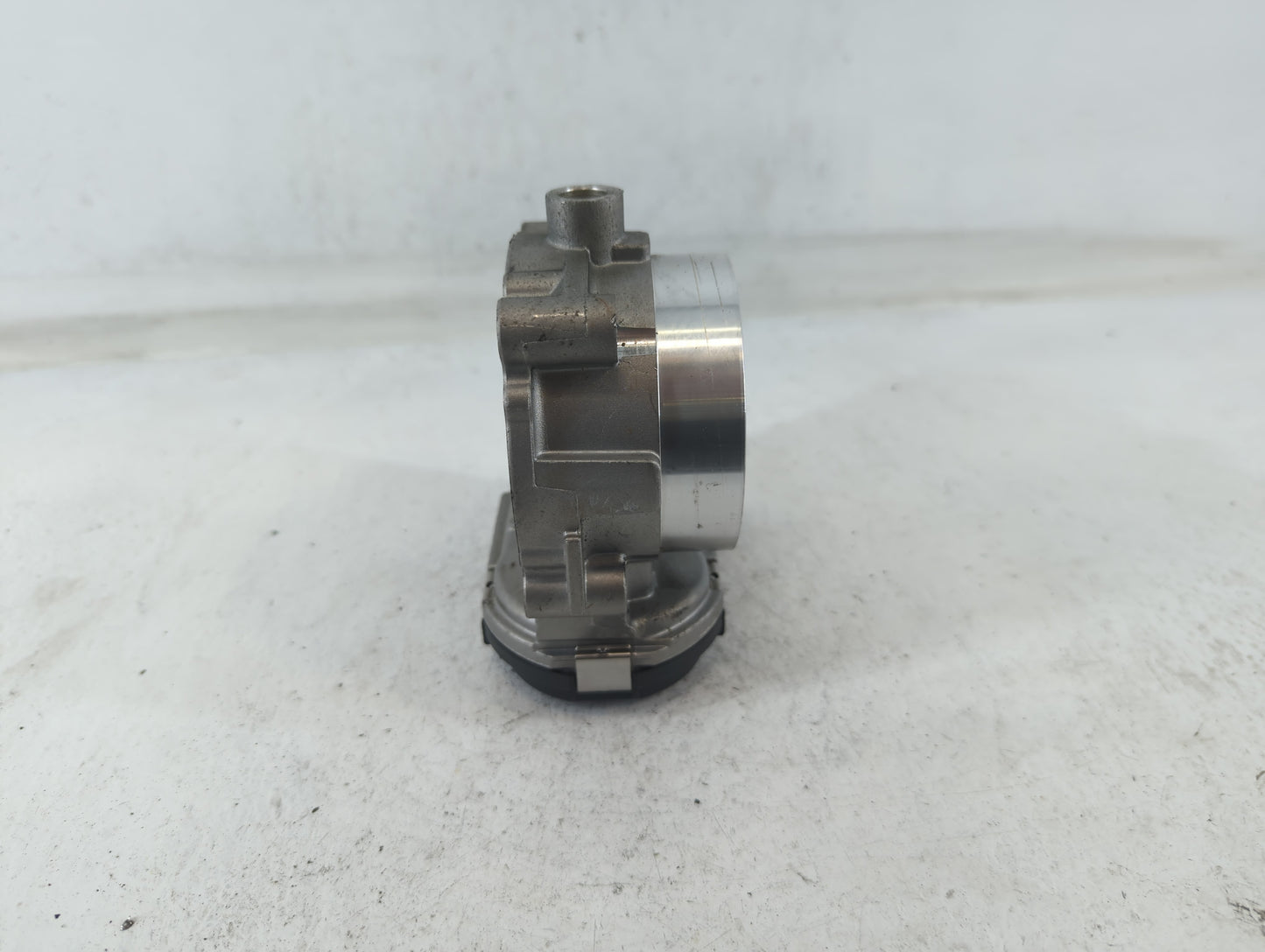 2011-2017 Chrysler 200 Throttle Body P/N:0 280 750 570 05184349AC Fits OEM Used Auto Parts - Oemusedautoparts1.com