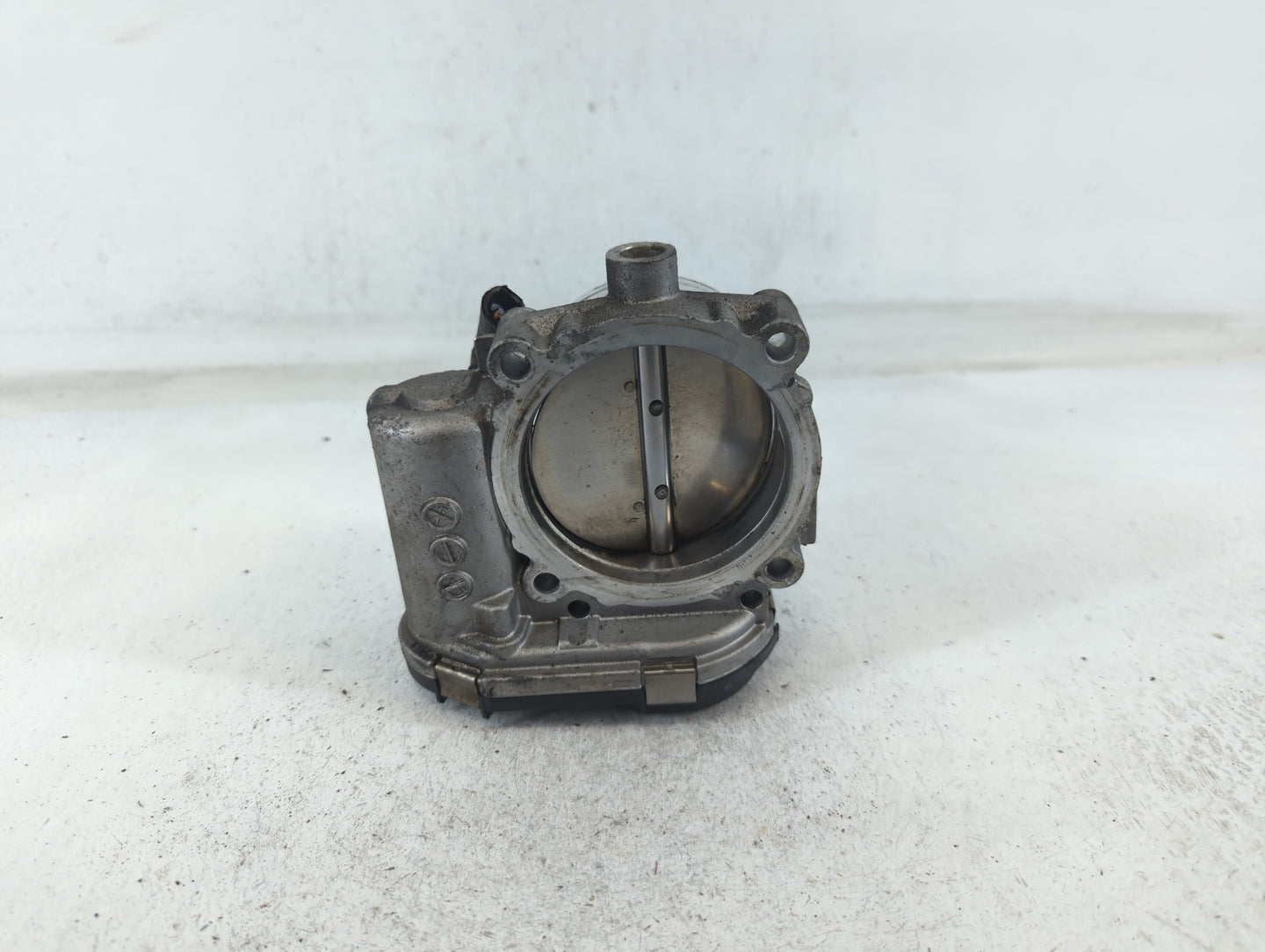 2011-2017 Chrysler 200 Throttle Body P/N:0 280 750 570 05184349AC Fits OEM Used Auto Parts - Oemusedautoparts1.com