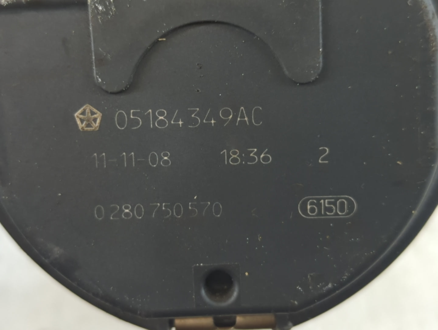 2011-2017 Chrysler 200 Throttle Body P/N:0 280 750 570 05184349AC Fits OEM Used Auto Parts - Oemusedautoparts1.com