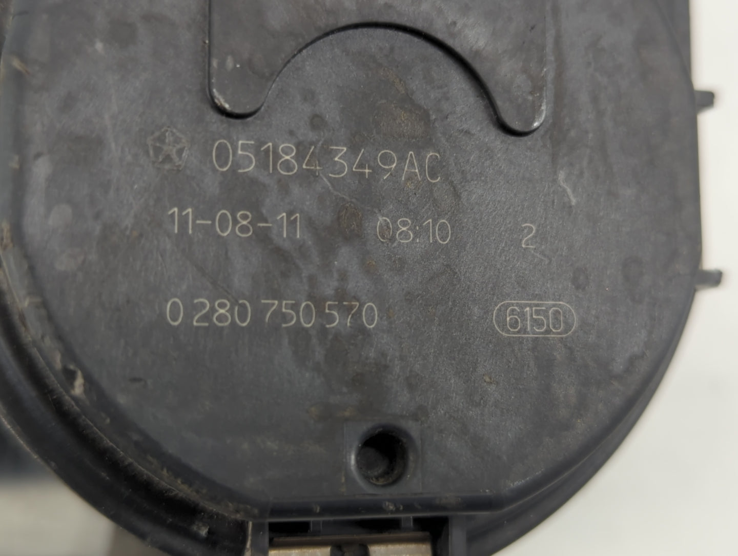 2011-2017 Chrysler 200 Throttle Body P/N:05184 349AC 0 280 750 570 Fits OEM Used Auto Parts - Oemusedautoparts1.com