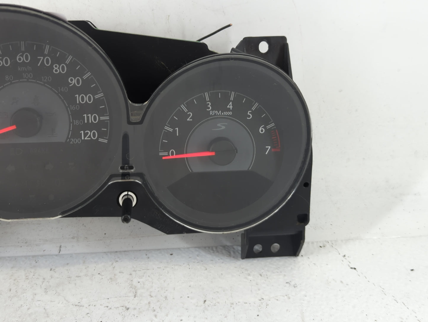 2011-2014 Chrysler 200 Instrument Cluster Speedometer Gauges P/N:P56046911AE Fits Fits 2011 2012 2013 2014 OEM Used Auto Par