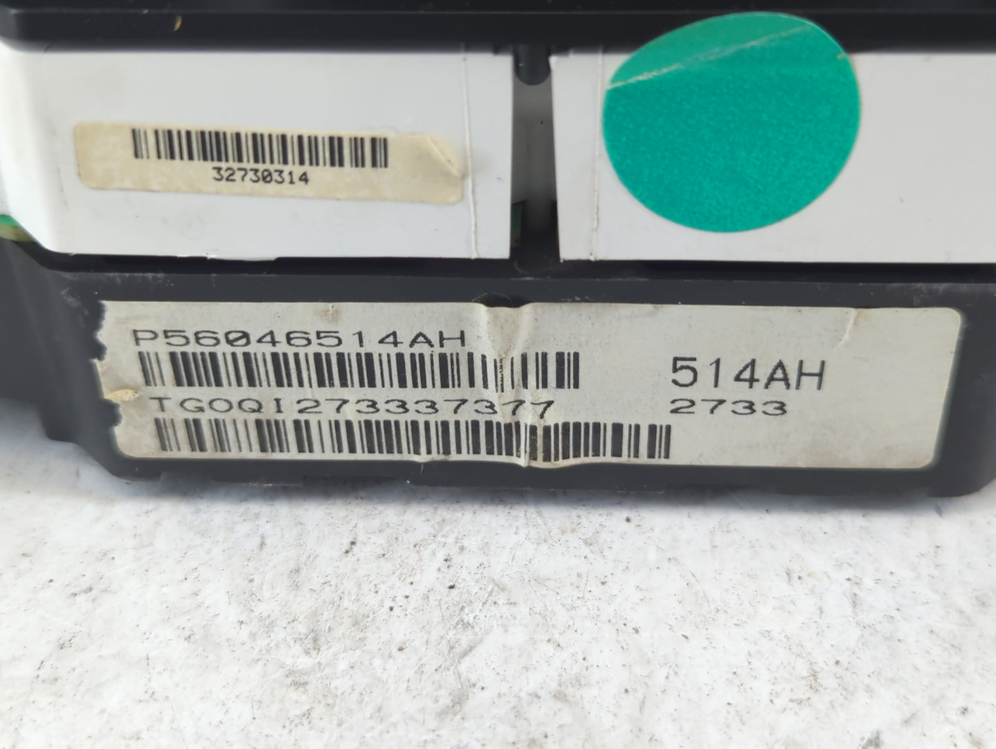 2011-2014 Chrysler 200 Instrument Cluster Speedometer Gauges P/N:P56046514AH Fits Fits 2011 2012 2013 2014 OEM Used Auto Par