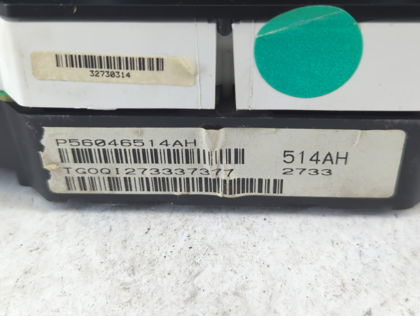 2011-2014 Chrysler 200 Instrument Cluster Speedometer Gauges P/N:P56046514AH Fits Fits 2011 2012 2013 2014 OEM Used Auto Par
