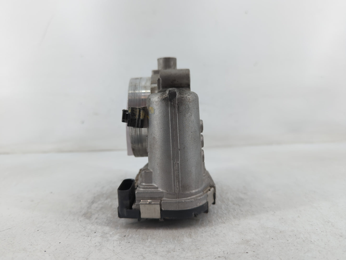 2011-2017 Chrysler 200 Throttle Body P/N:0 280 750 570 05184349AC Fits OEM Used Auto Parts - Oemusedautoparts1.com