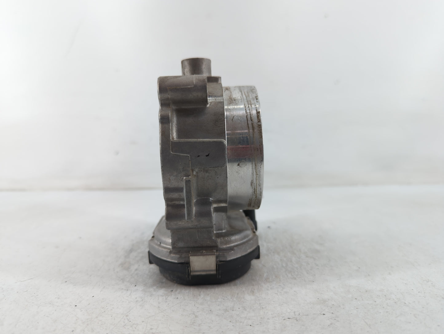 2011-2017 Chrysler 200 Throttle Body P/N:0 280 750 570 05184349AC Fits OEM Used Auto Parts - Oemusedautoparts1.com