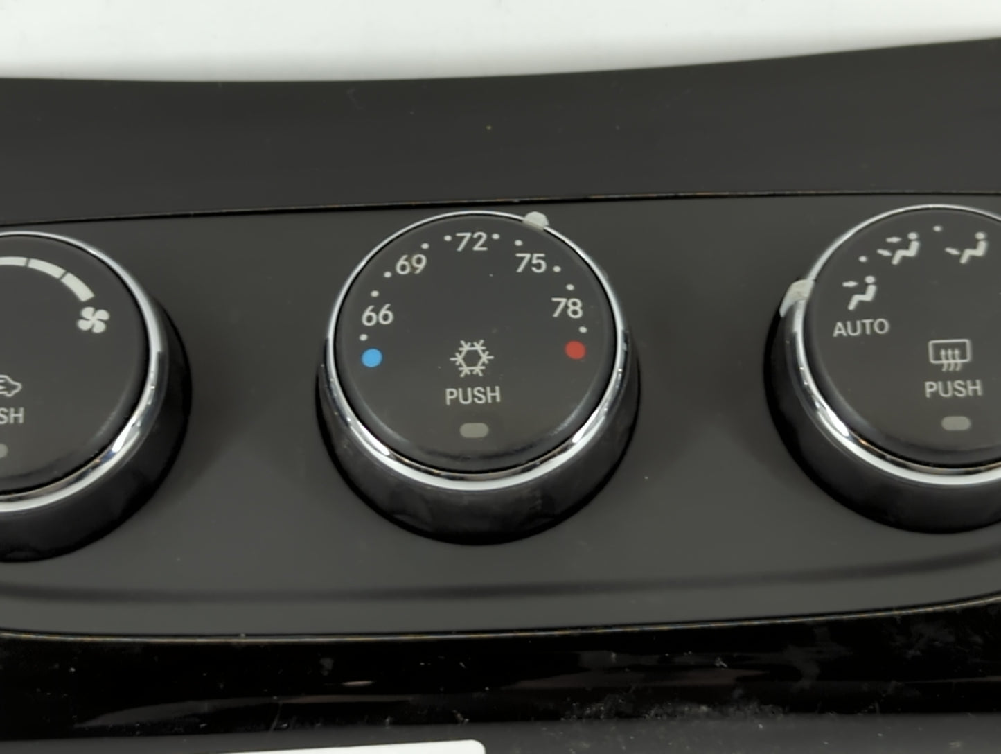 2011-2014 Chrysler 200 Climate Control Module Temperature AC/Heater Replacement P/N:P55111888AI Fits OEM Used Auto Parts - O