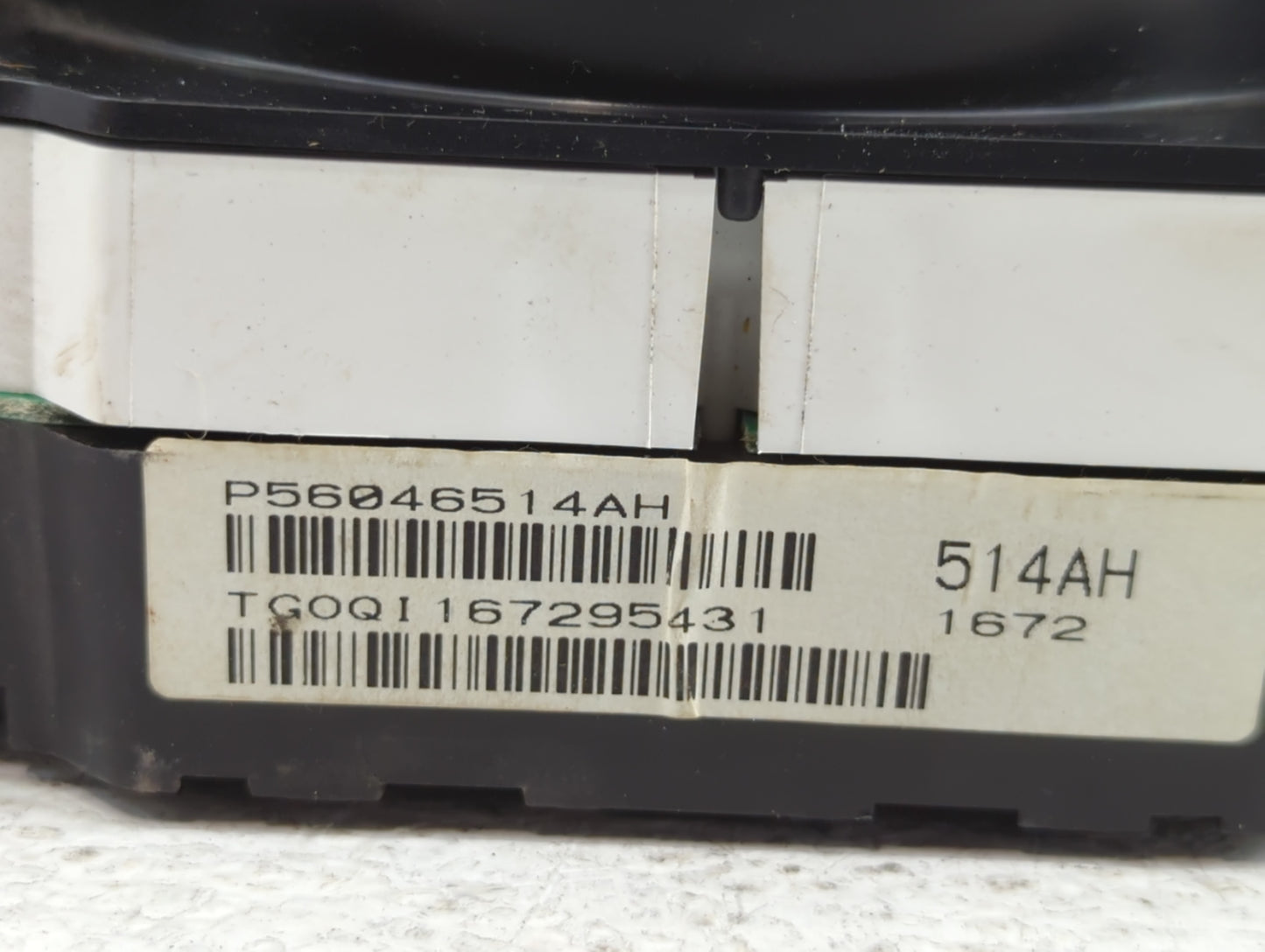 2011-2014 Chrysler 200 Instrument Cluster Speedometer Gauges P/N:P56046514AH Fits Fits 2011 2012 2013 2014 OEM Used Auto Par