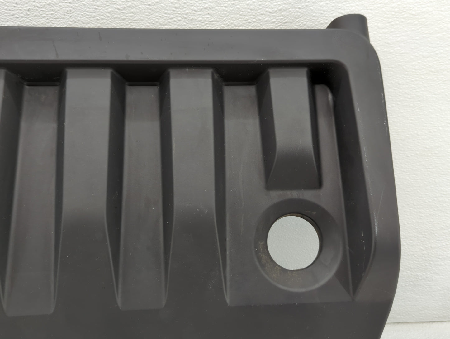 2012 Chrysler 200 Engine Cover - Oemusedautoparts1.com