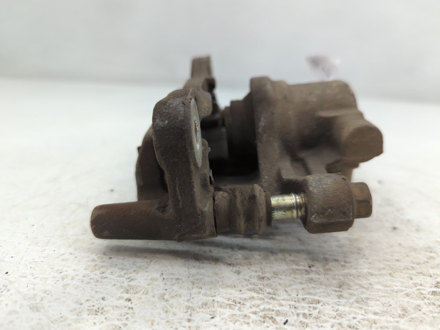 2011-2014 Chrysler 200 Front Passenger Right Brake Caliper - Oemusedautoparts1.com