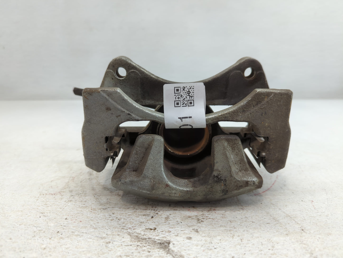 2011-2014 Chrysler 200 Front Driver Left Brake Caliper - Oemusedautoparts1.com