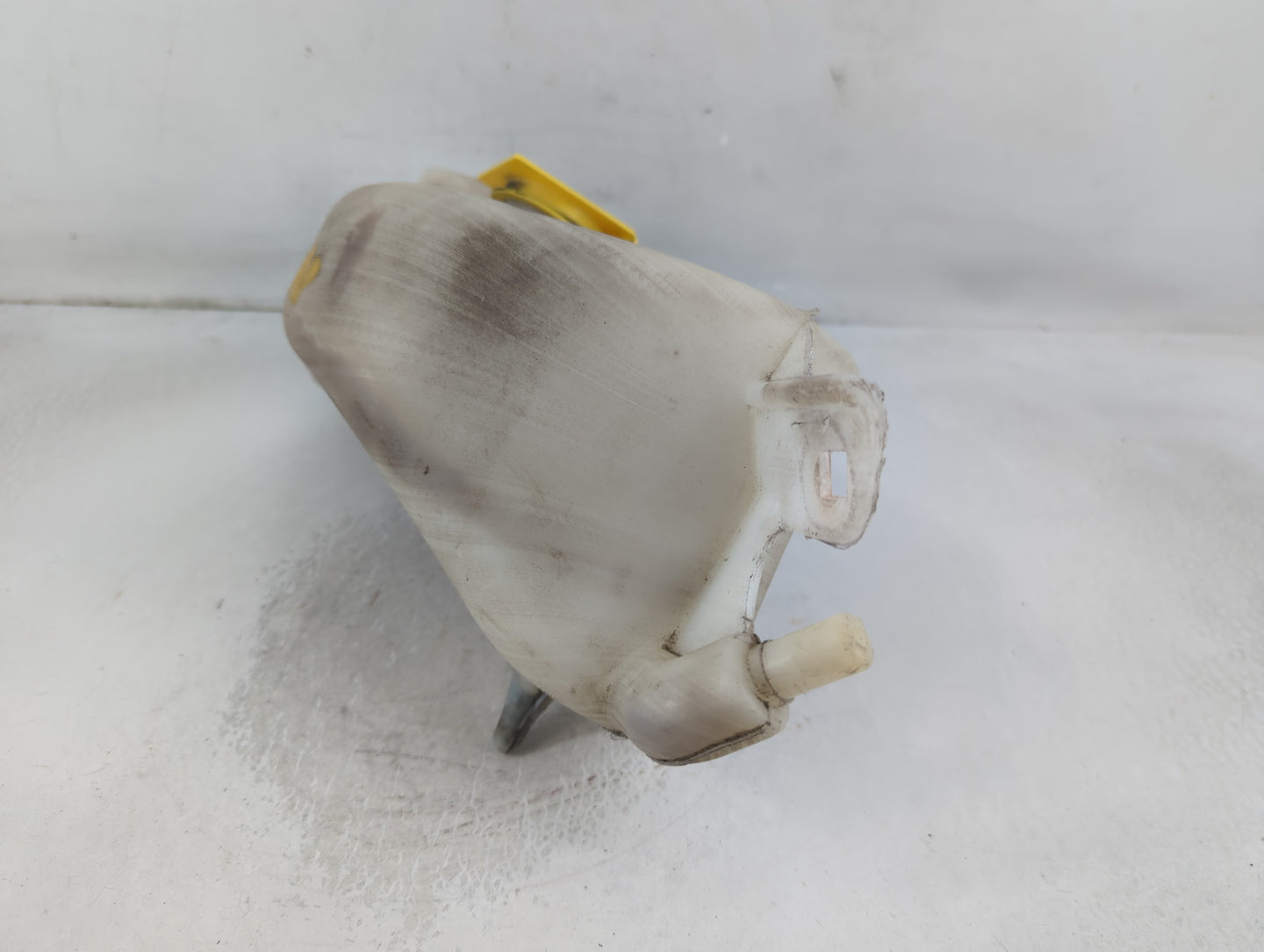 2011-2014 Chrysler 200 Radiator Coolant Overflow Expansion Tank Bottle - Oemusedautoparts1.com