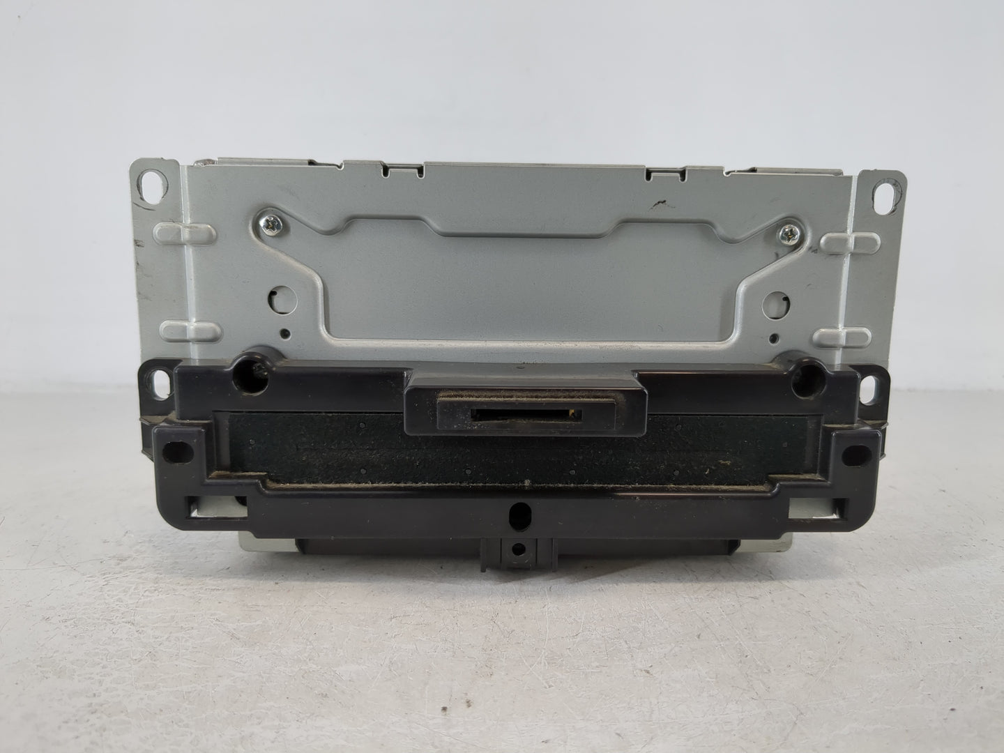 2012 Chrysler 300 Radio AM FM Cd Player Receiver Replacement P/N:P05091038AG 05064630AH Fits OEM Used Auto Parts - Oemusedau