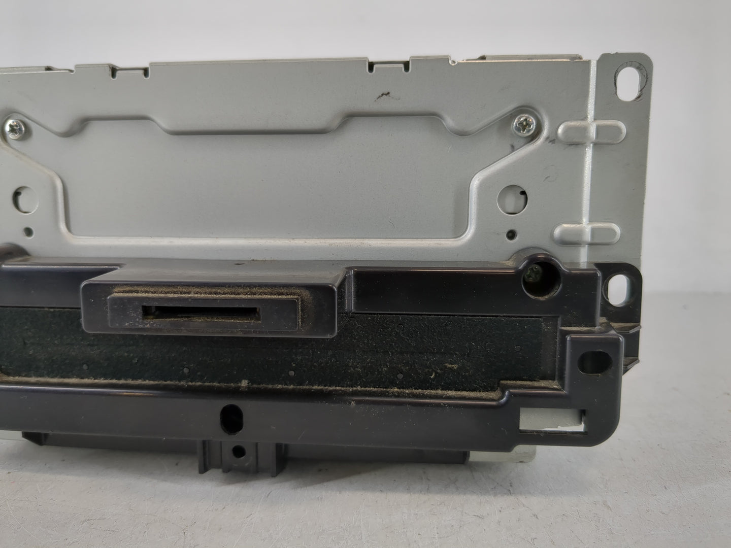 2012 Chrysler 300 Radio AM FM Cd Player Receiver Replacement P/N:P05091038AG 05064630AH Fits OEM Used Auto Parts - Oemusedau