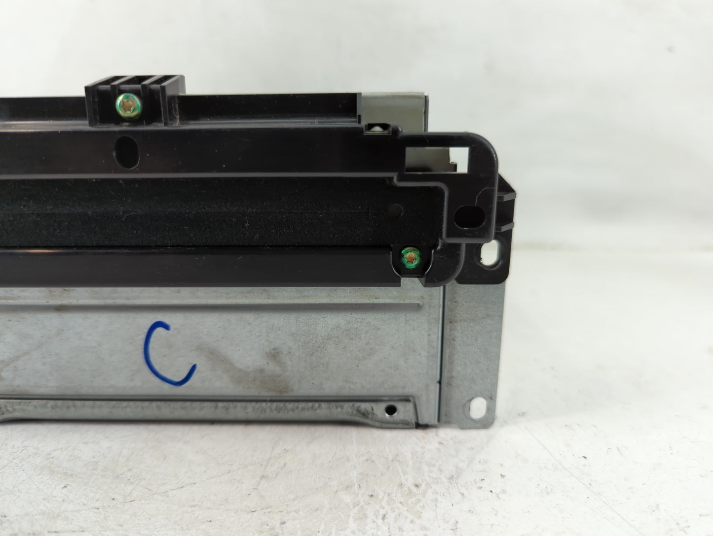 2012-2013 Chrysler 300 Radio AM FM Cd Player Receiver Replacement P/N:P05091103AB Fits Fits 2012 2013 OEM Used Auto Parts - 