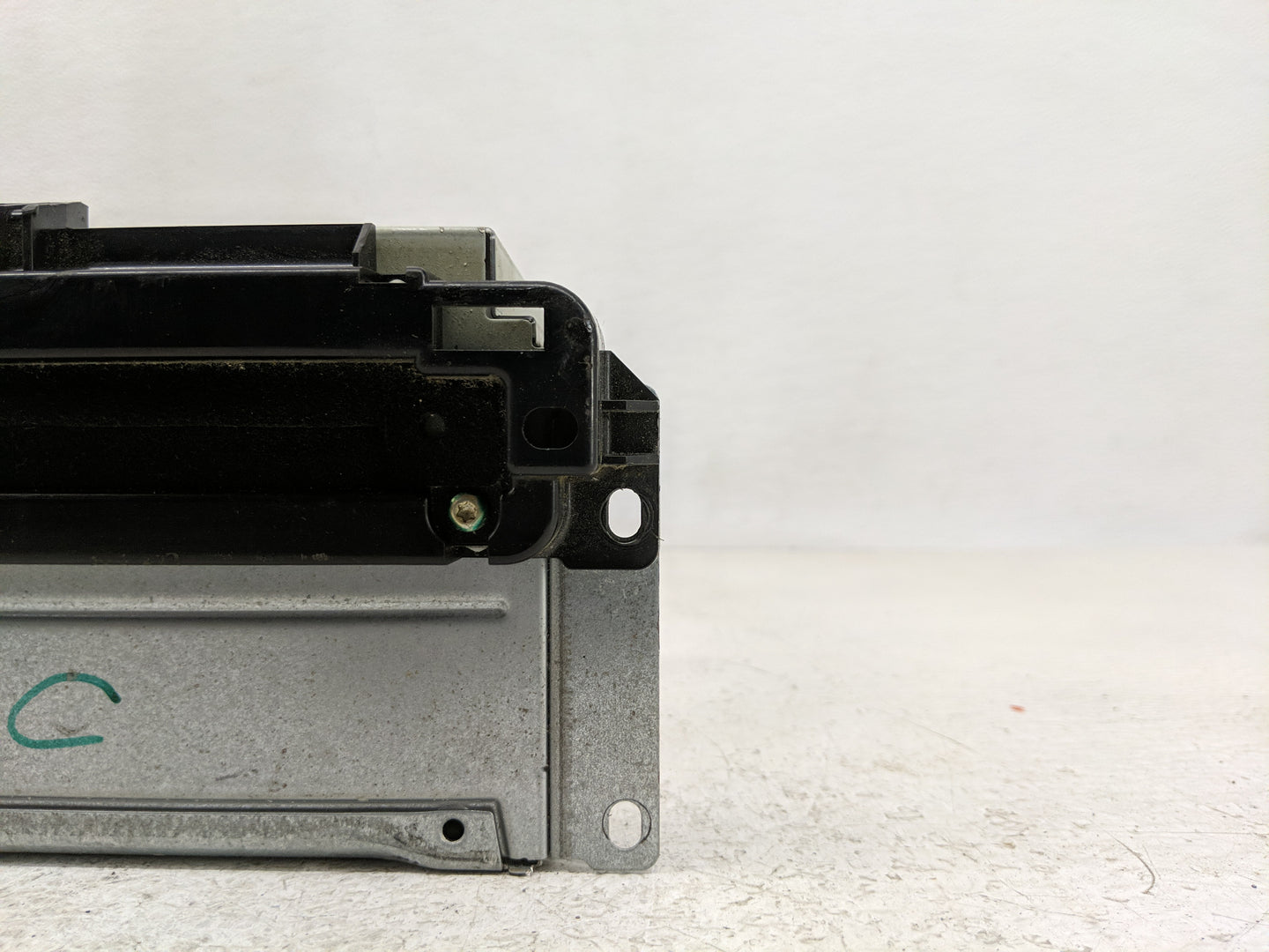 2012-2013 Chrysler 300 Radio AM FM Cd Player Receiver Replacement P/N:P05091103AB 05091103AB Fits Fits 2012 2013 OEM Used Au